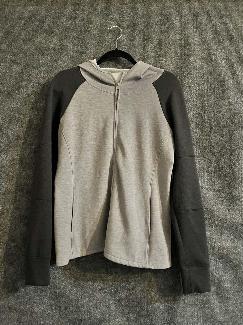 Andrea Jovine Women's Gray and Black Full Zip Hooded Jacket 003-121